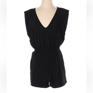 Black V-Neck Sleeveless Romper